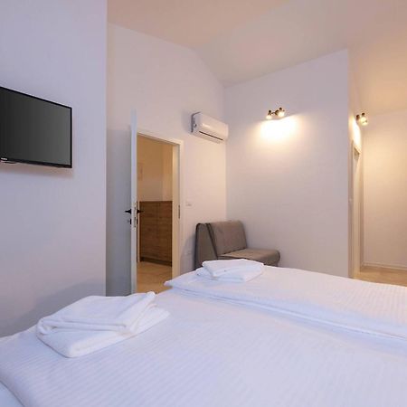 Holiday House Luca Porec Exterior photo