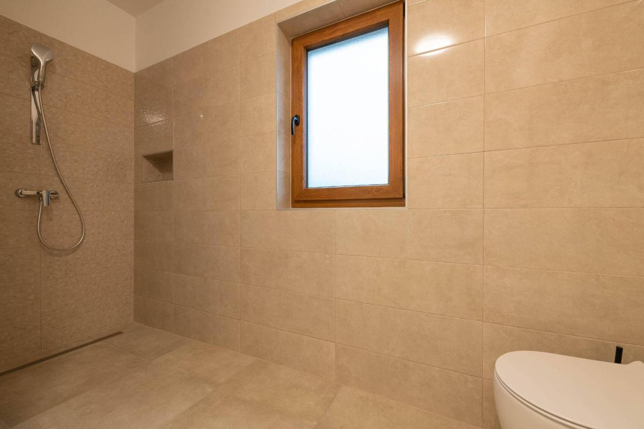 Holiday House Luca Porec Exterior photo