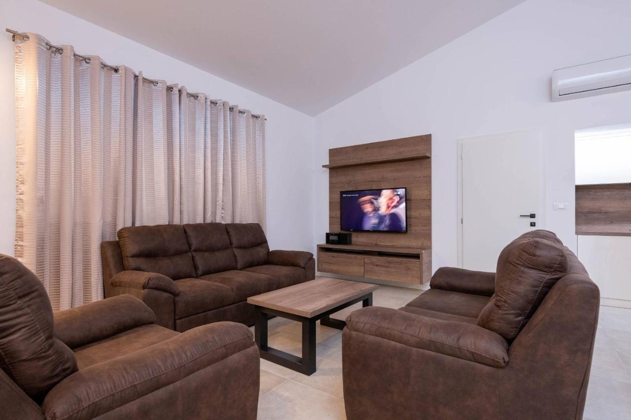 Holiday House Luca Porec Exterior photo
